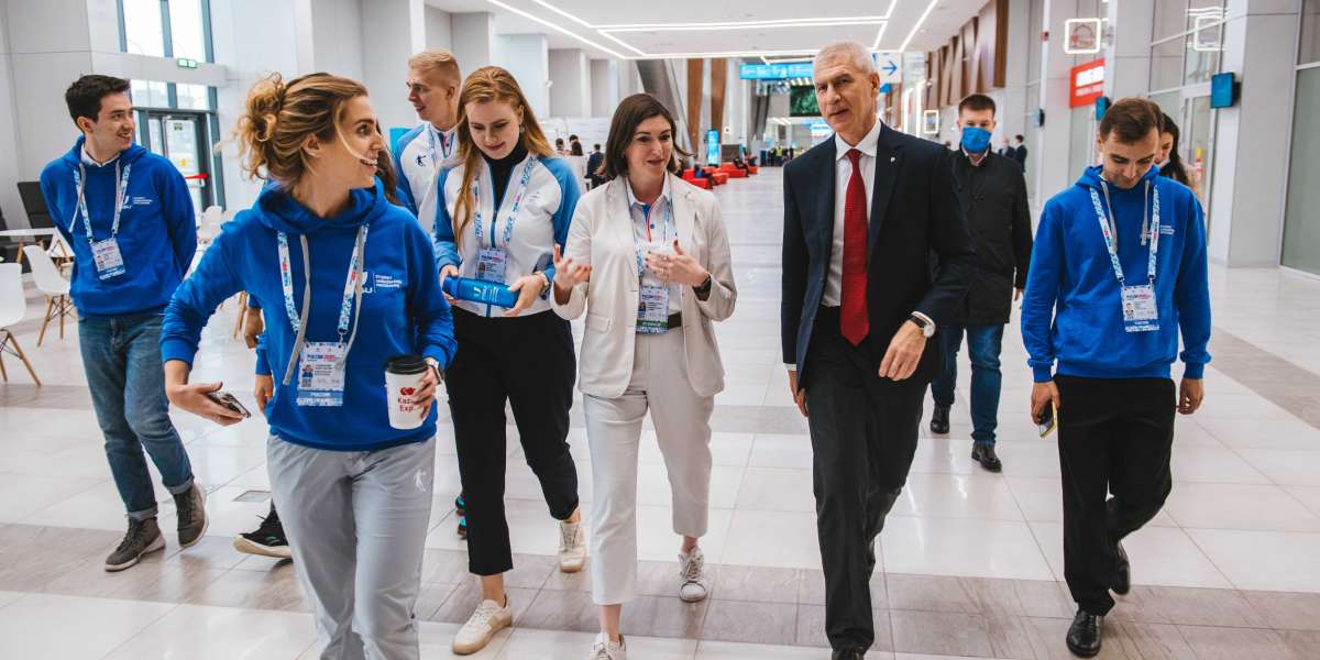 Олег Матыцин посетил Академию лидеров волонтёров FISU в рамках IX Международного спортивного форума «Россия – спортивная