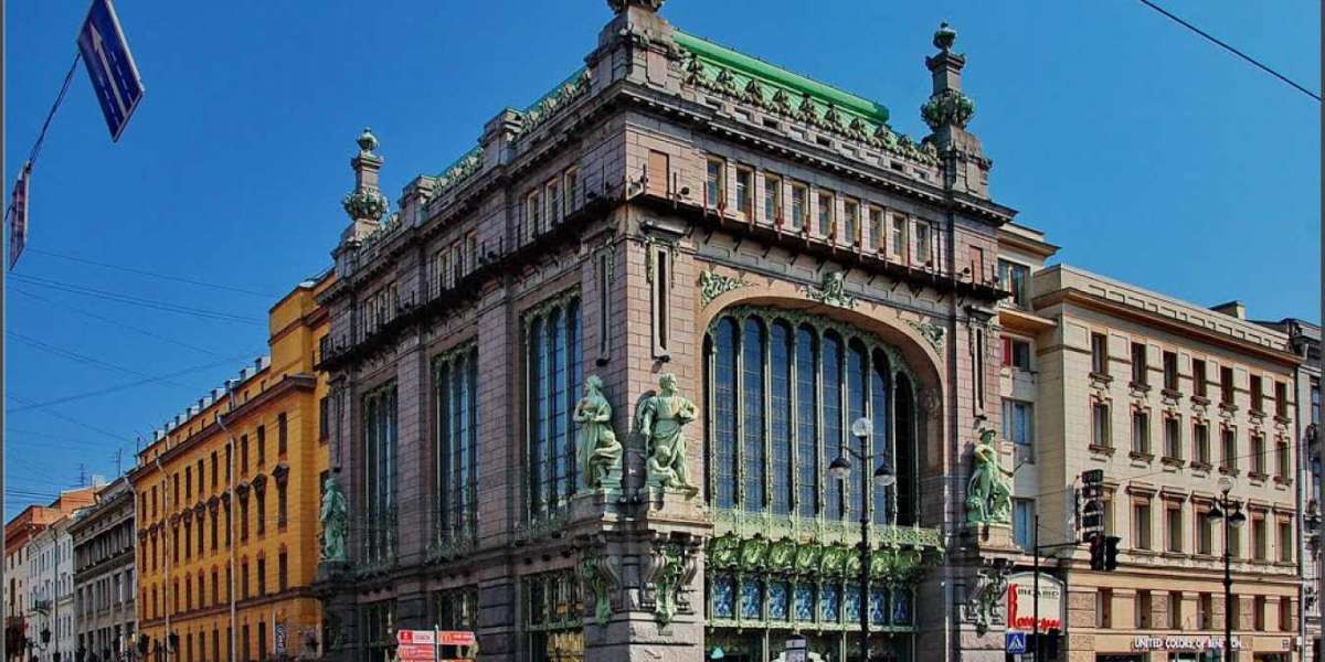 В Петербурге на здании Театра Комедии восстановят исторические балконы ХХ века