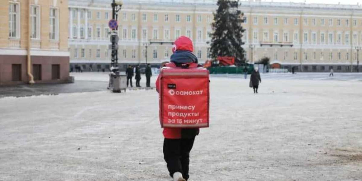 «Самокат» прокомментировал скандал с долгами по зарплате курьерам
