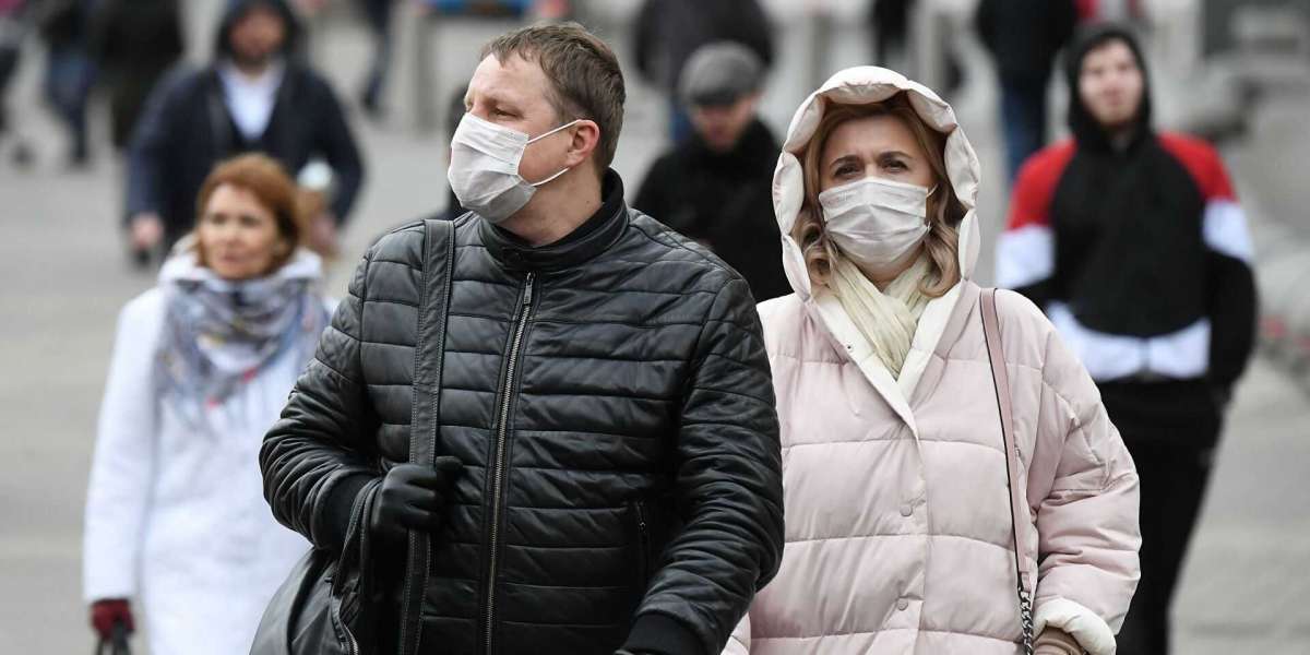 Профилактолог Токарев предсказал появление опасного коронавируса-супермутанта