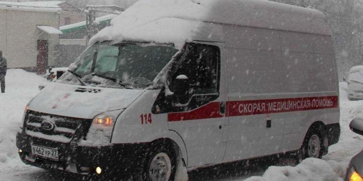 Пока застрявшая в снегу скорая не разлучит вас: новая версия клятвы от Смольного