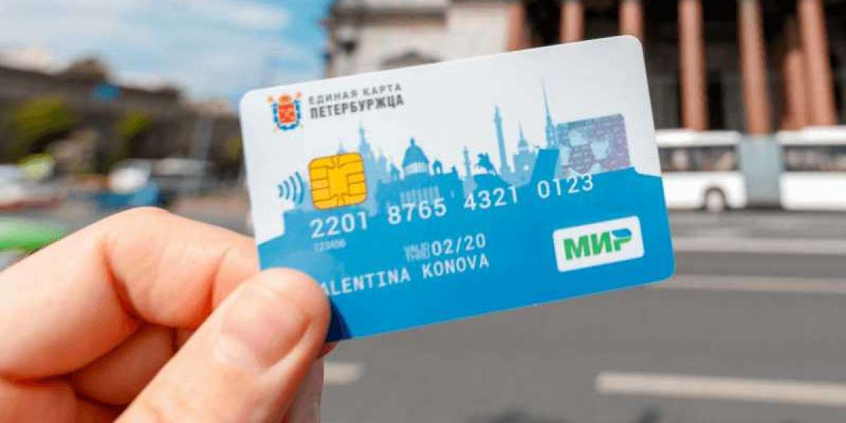 «Единая карта петербуржца»: потенциала – вагон, а смысла – маленькая тележка