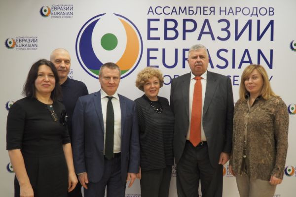 Подписано соглашение о сотрудничестве между Ассамблеей народов Евразии и Международной Ассоциацией исламского бизнеса..